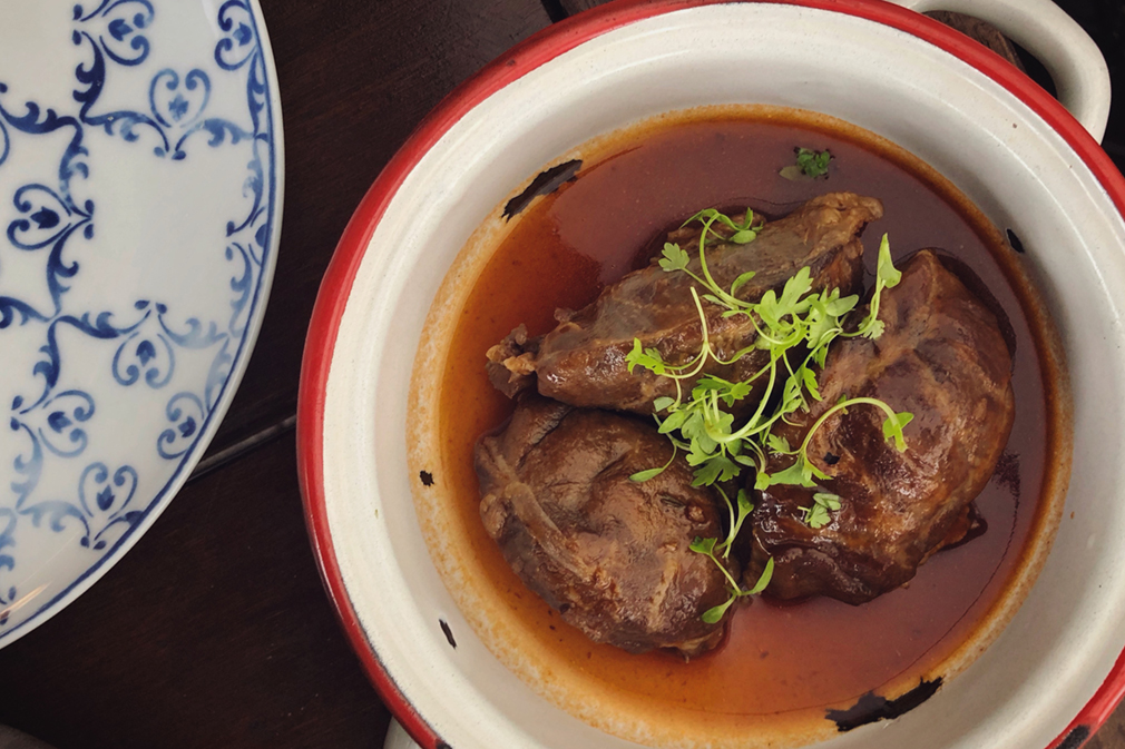 Pork cheeks braised in port wine