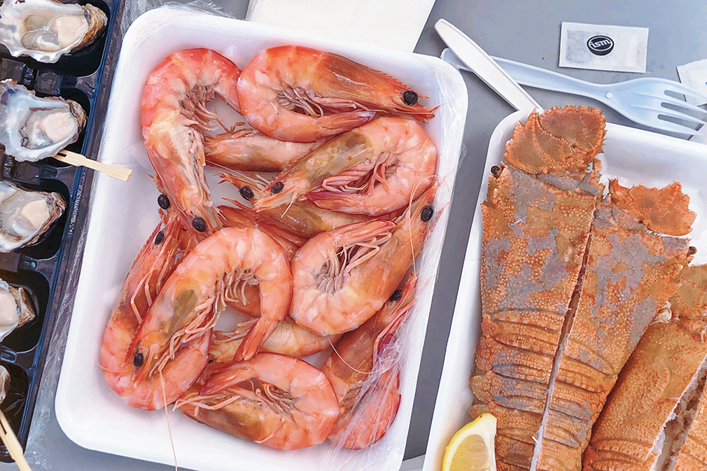 Fresh oysters, prawns, and Moreton Bay bugs